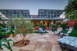 Flagstone Pavers patio